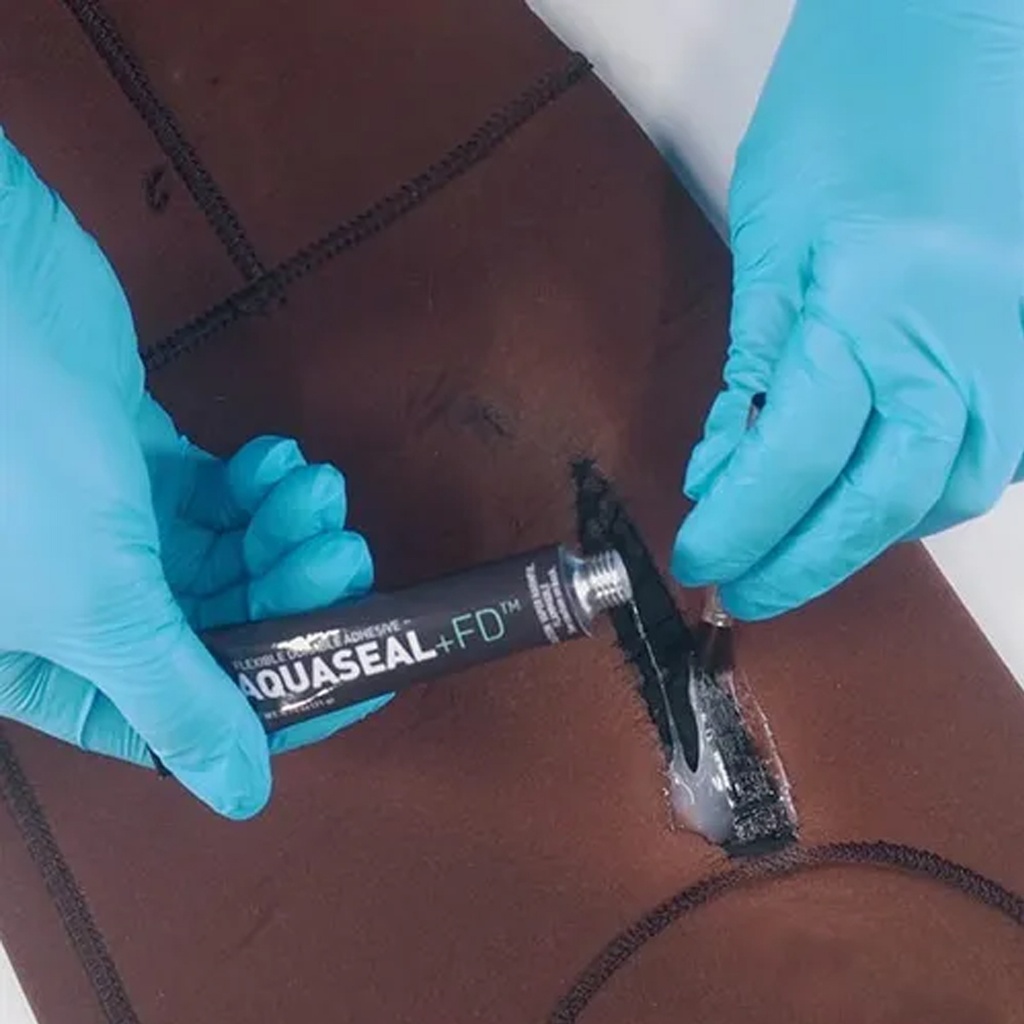 Adhesivo Aquaseal 21 Grs Para Waders Respirable O Neoprene